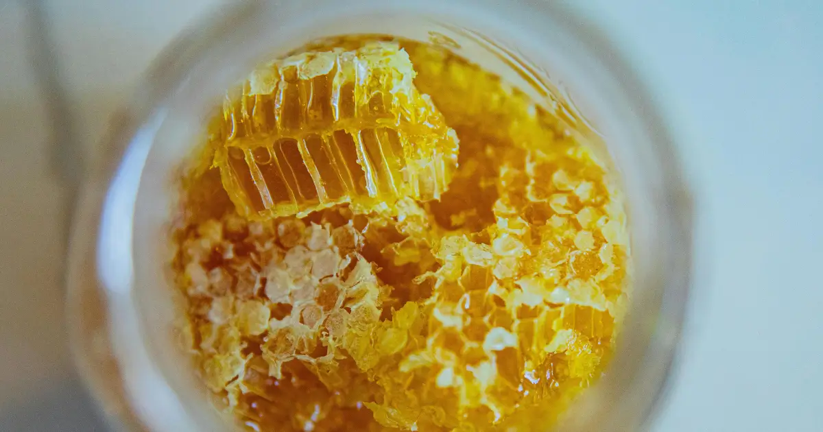 Looking for a crunchy homemade sweet? This honey comb recipe delivers big flavor using only 4 ingredients. Try